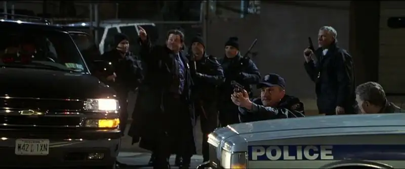 City by the Sea (2002) Movie Screenshot (2)