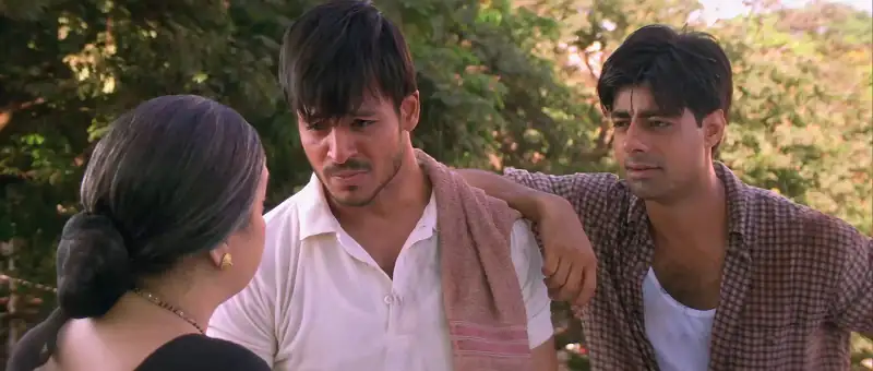 Dum (2003) Movie Screenshot (1)